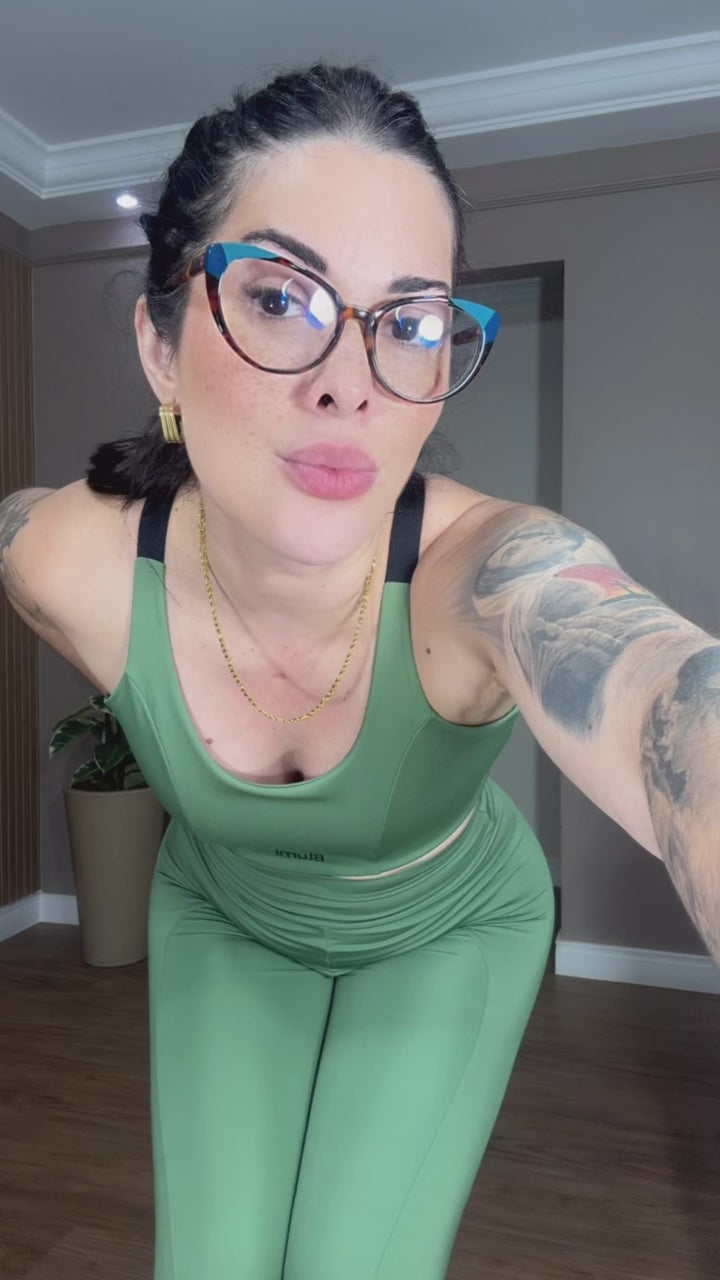 @tatiamaral
