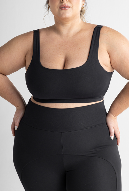 Top Basic Preto